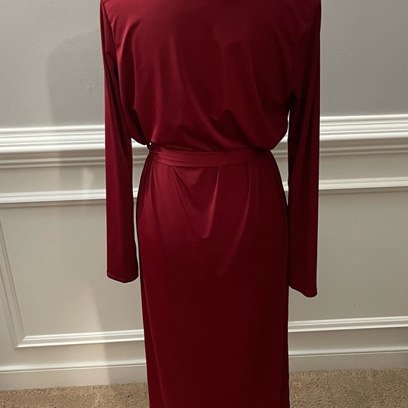 Women’s Robe - Picture 2 of 2